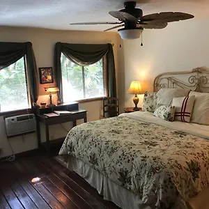 3* Inn Hale Maluhia Country